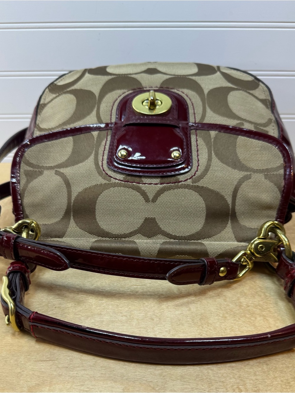 Coach Willis Tan Signature Canvas Shoulder Bag with Burgundy Patent Trim - Picture 5 of 11
